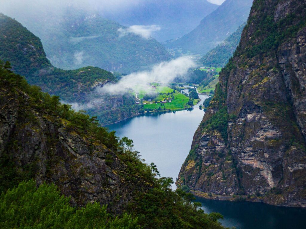 Flåm. Widok na fjord